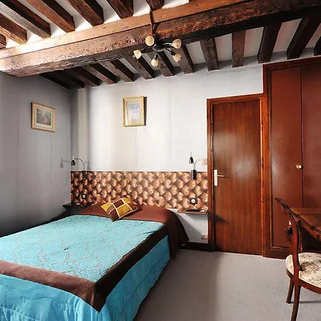 La Licorne Hotel Beaugency