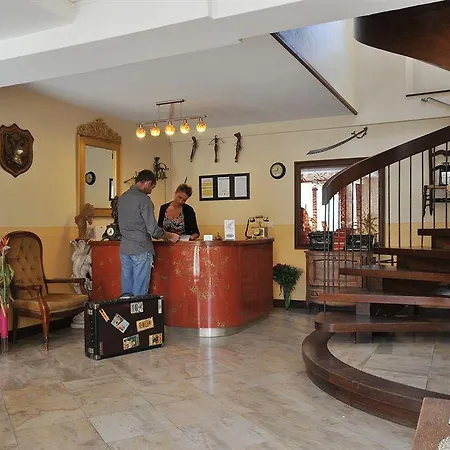 La Licorne Hotel 2*
